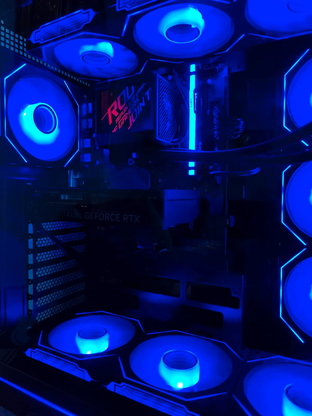 GAMING PC RTX 5060 RYZEN 7 8700F 1TB SSD 16GB RAM AIO RGB