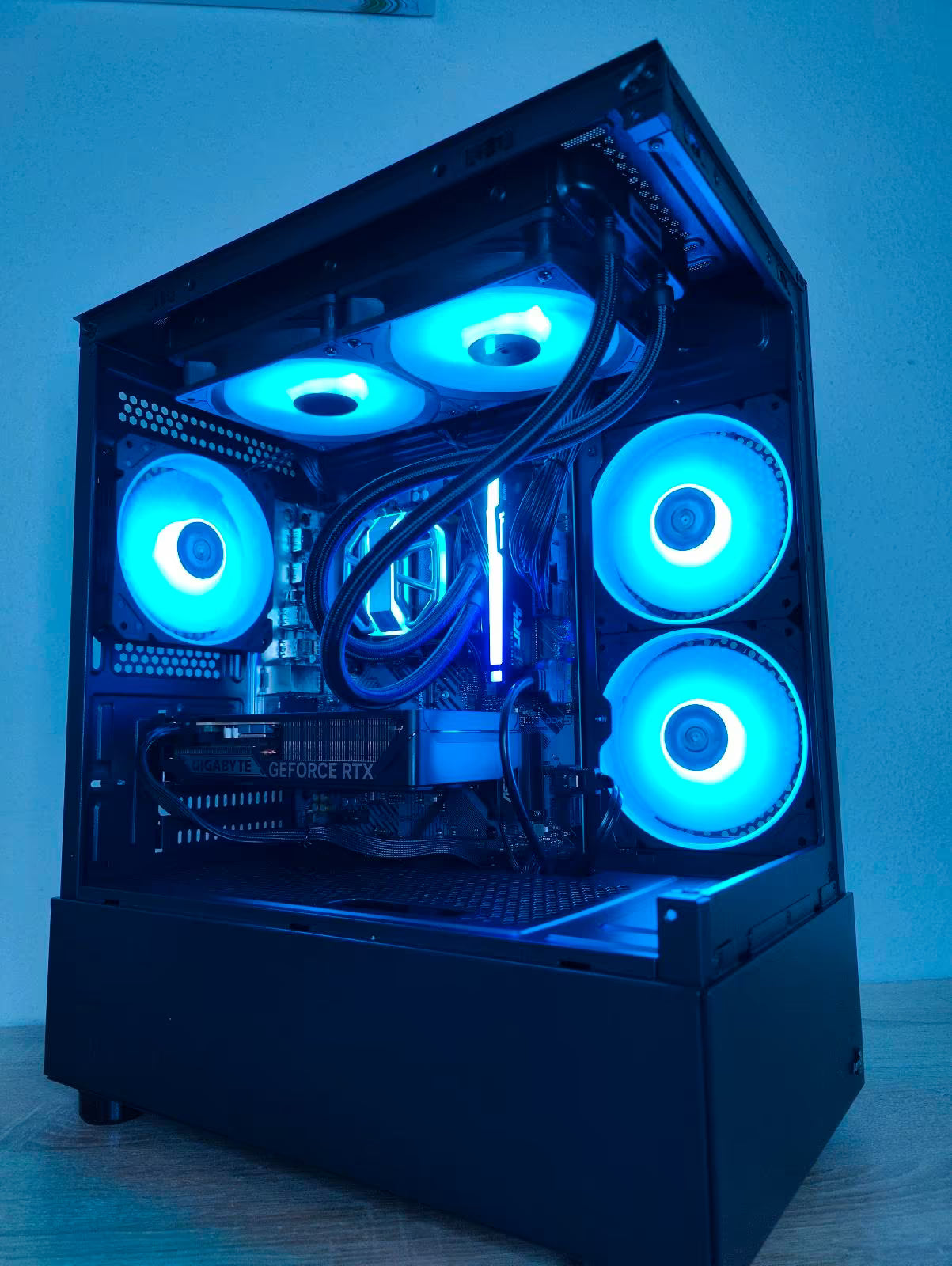 *NEU* GAMING PC RTX 5060 RYZEN 7 8700F 1TB SSD 16GB RAM AIO RGB