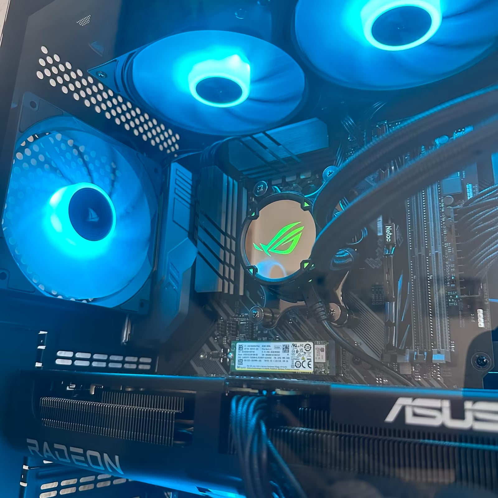 GAMING PC RX 9060 XT RYZEN 7 5700X 512GB NVME SSD 16GB RAM RGB